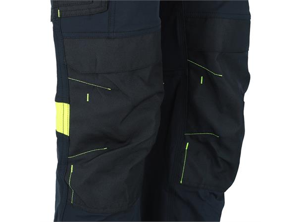 Bismuth Stretchpant ZP W.Pocket   BLK 44 Black Beauty 
