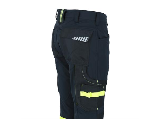 Bismuth Stretchpant ZP W.Pocket   BLK 44 Black Beauty 
