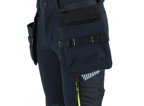 Bismuth Stretchpant ZP W.Pocket   BLK 44 Black Beauty 